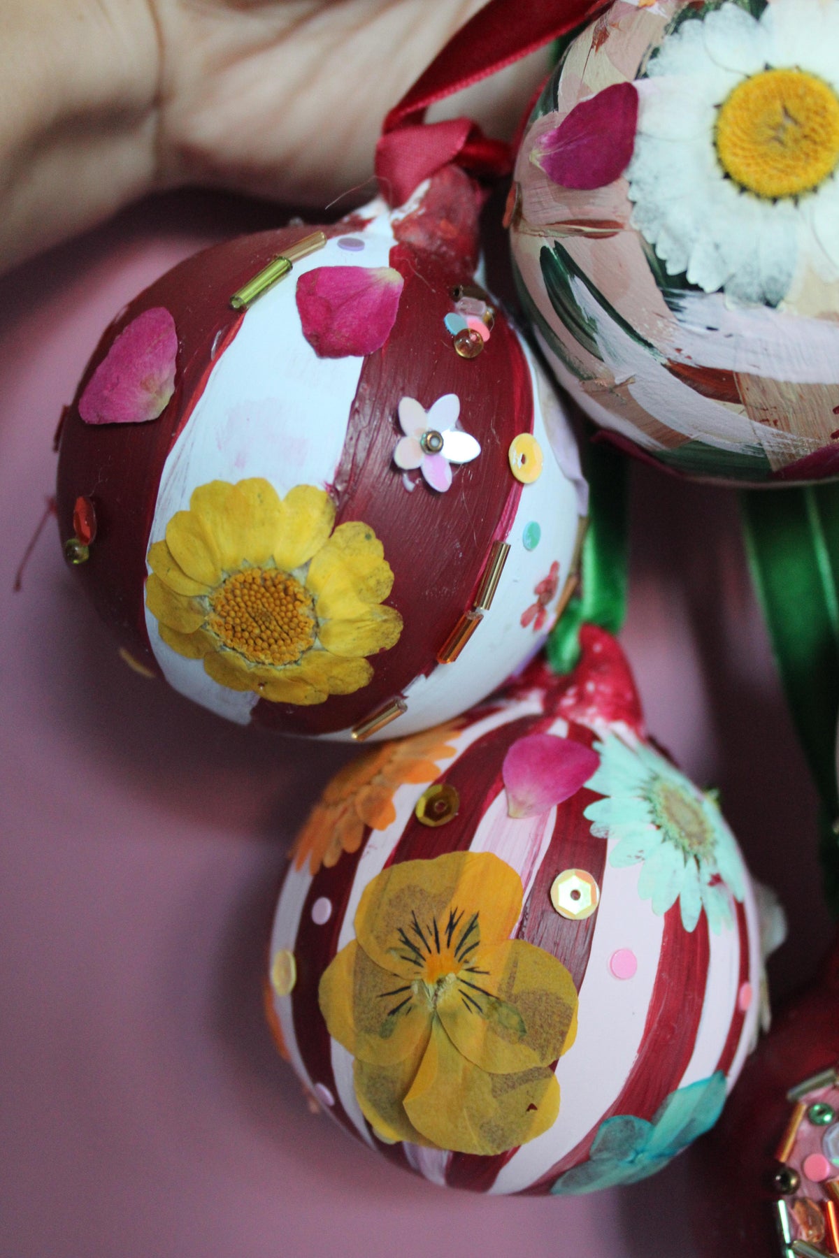 Baubles, Blooms & Brushes | Paint By Scarlett Collab | Chloes Bakehouse| Sun 6th Dec | 3-5.30pm